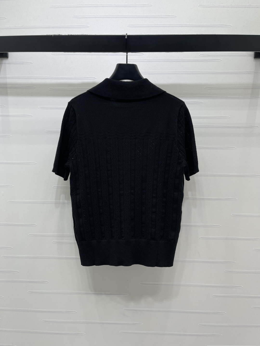 Women's short sleeves